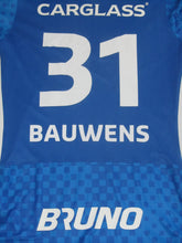 Load image into Gallery viewer, KRC Genk Ladies 2021-22 Home shirt M #31 Wen-Yue Bauwens *mint*