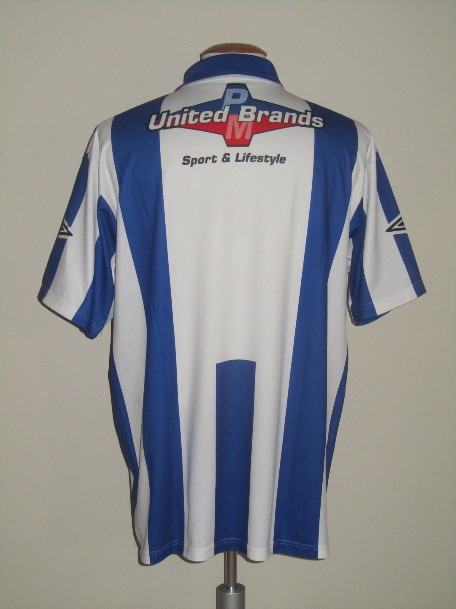 KF Tirana Home camisa de futebol 2004 - 2005. Sponsored by no sponsor